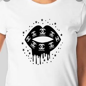 LOW STOCK women vintage Chanel shirt lips